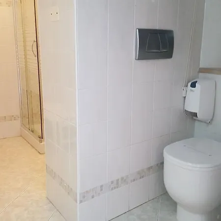 Astor Hotel 2*